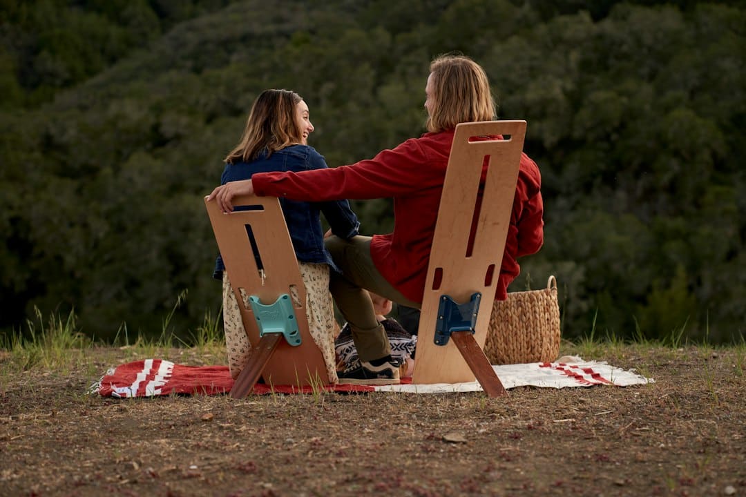 Outdoor-Spielszene als Symbolbild für die Auswahl passender Cornhole Bags